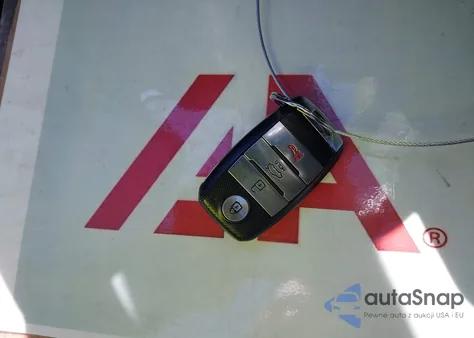 2018 Kia Forte Ex z USA, uszkodzony, nr VIN 3KPFL4A88JE250933